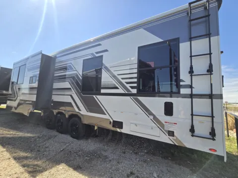 Another view of 2026 Keystone Fuzion 432 for sale in Valley View, TX at Liberty Trail RV - Denton