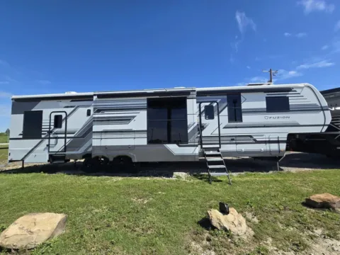Photos of 2026 Keystone RV Fuzion 432 for sale in Valley View, TX at Liberty Trail RV - Denton