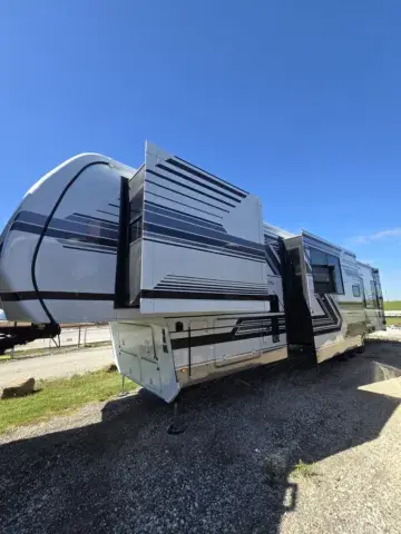 More photos of 2026 Keystone Fuzion 432 at Liberty Trail RV - Denton, TX