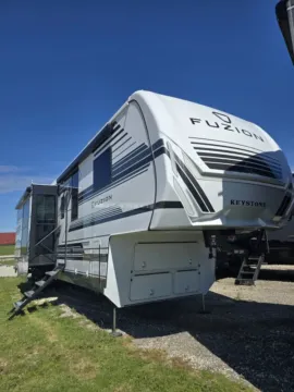 White 2026 Keystone RV Fuzion 432 for sale in Valley View, TX