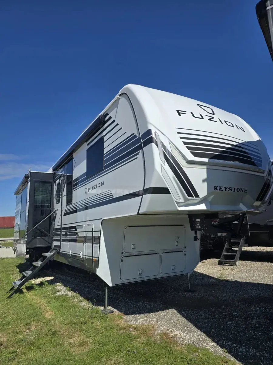White 2026 Keystone RV Fuzion 432 for sale in Valley View, TX