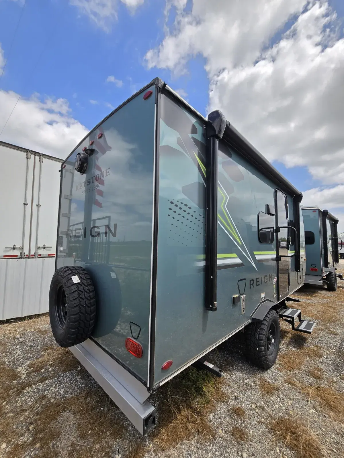 Another view of 2026 Keystone Reign 15RB for sale in Valley View, TX at Liberty Trail RV - Denton