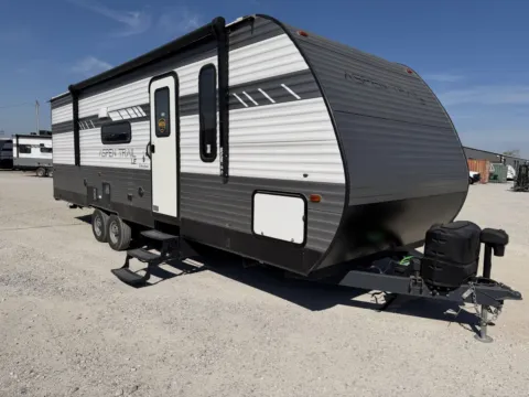 Photos of 2022 Dutchmen Aspen Trail 26BH for sale in Valley View, TX at Liberty Trail RV - Denton