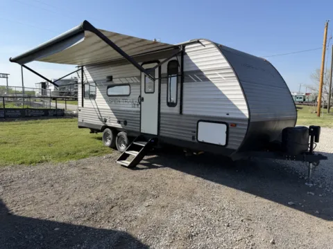 More photos of 2022 Dutchmen Aspen Trail 21RD at Liberty Trail RV - Denton, TX