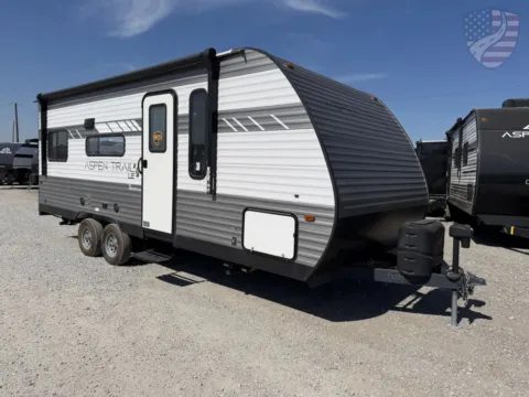Another view of 2022 Dutchmen RV Aspen Trail 21RD for sale in Valley View, TX at Liberty Trail RV - Denton