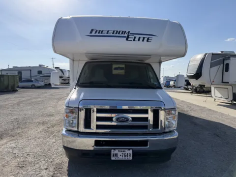 Another view of 2021 Thor Motor Coach Freedom Elite 26HE for sale in Valley View, TX at Liberty Trail RV - Denton