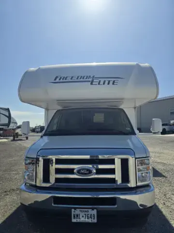 Photos of 2021 Thor Motor Coach Freedom Elite 26HE for sale in Valley View, TX at Liberty Trail RV - Denton