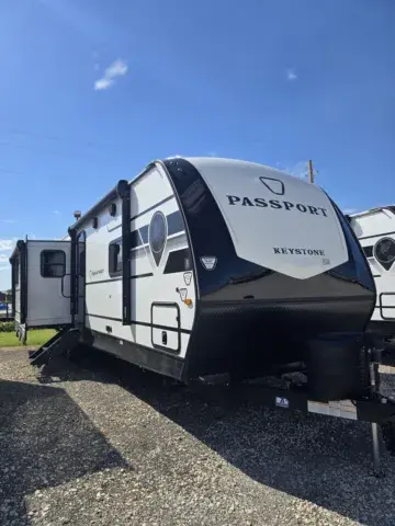 More photos of 2026 Keystone Passport 3100RE at Liberty Trail RV - Denton, TX