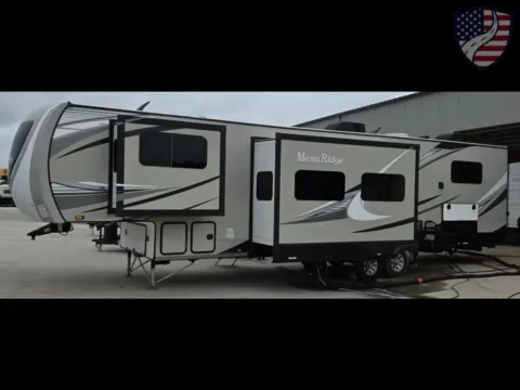 Photos of 2022 Highland Ridge Mesa Ridge 376FBH for sale in Valley View, TX at Liberty Trail RV - Denton