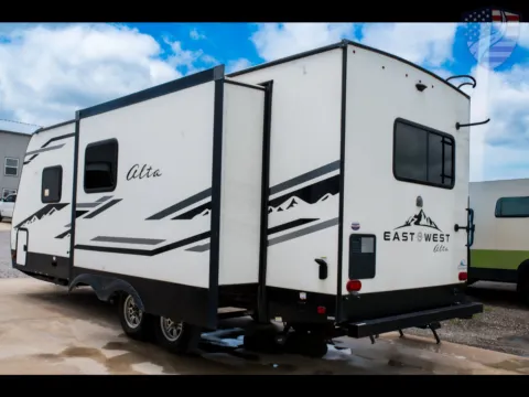 More photos of 2021 East To West Alta 2350RK at Liberty Trail RV - Denton, TX