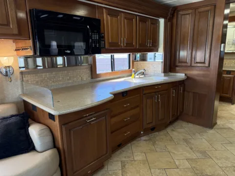 More photos of 2007 Holiday Rambler Imperial 42PBQ at Liberty Trail RV - Denton, TX