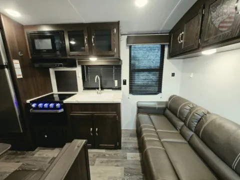 Photos of 2021 Keystone RV Springdale 260BH for sale in Valley View, TX at Liberty Trail RV - Denton