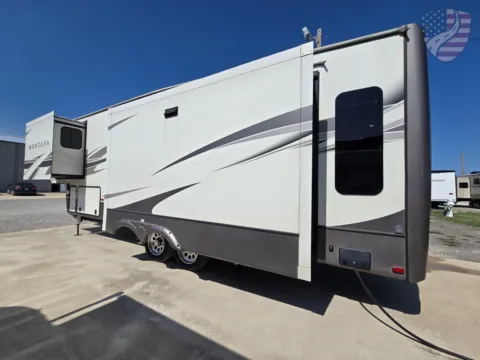 More photos of 2020 Keystone RV Montana 3121RL at Liberty Trail RV - Denton, TX