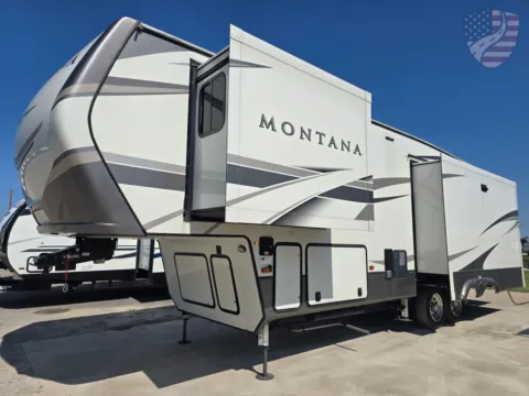 Another view of 2020 Keystone RV Montana 3121RL for sale in Valley View, TX at Liberty Trail RV - Denton