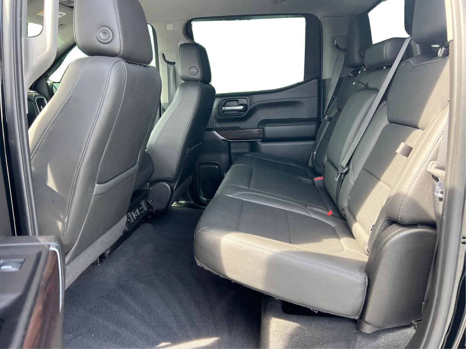 2019 GMC Sierra 1500 SLT - Photo 11