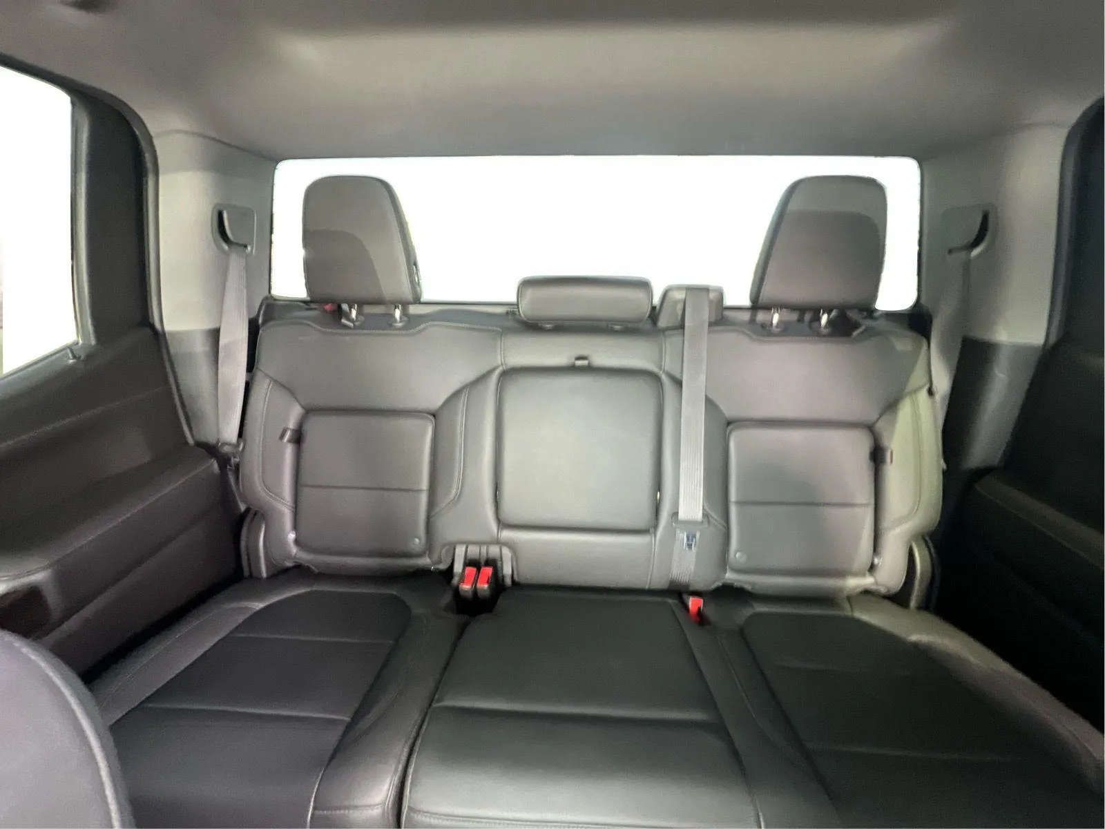 2019 GMC Sierra 1500 SLT - Photo 18