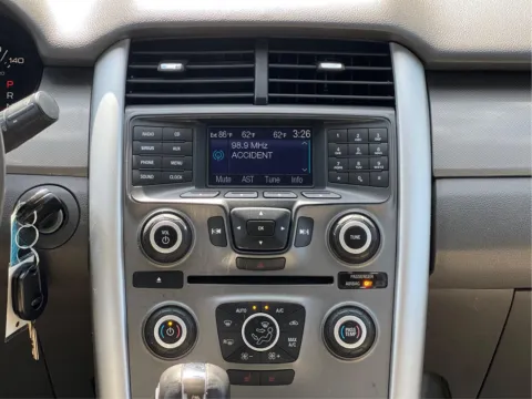 More photos of 2013 Ford Edge SEL at Northside Auto Sales, SC