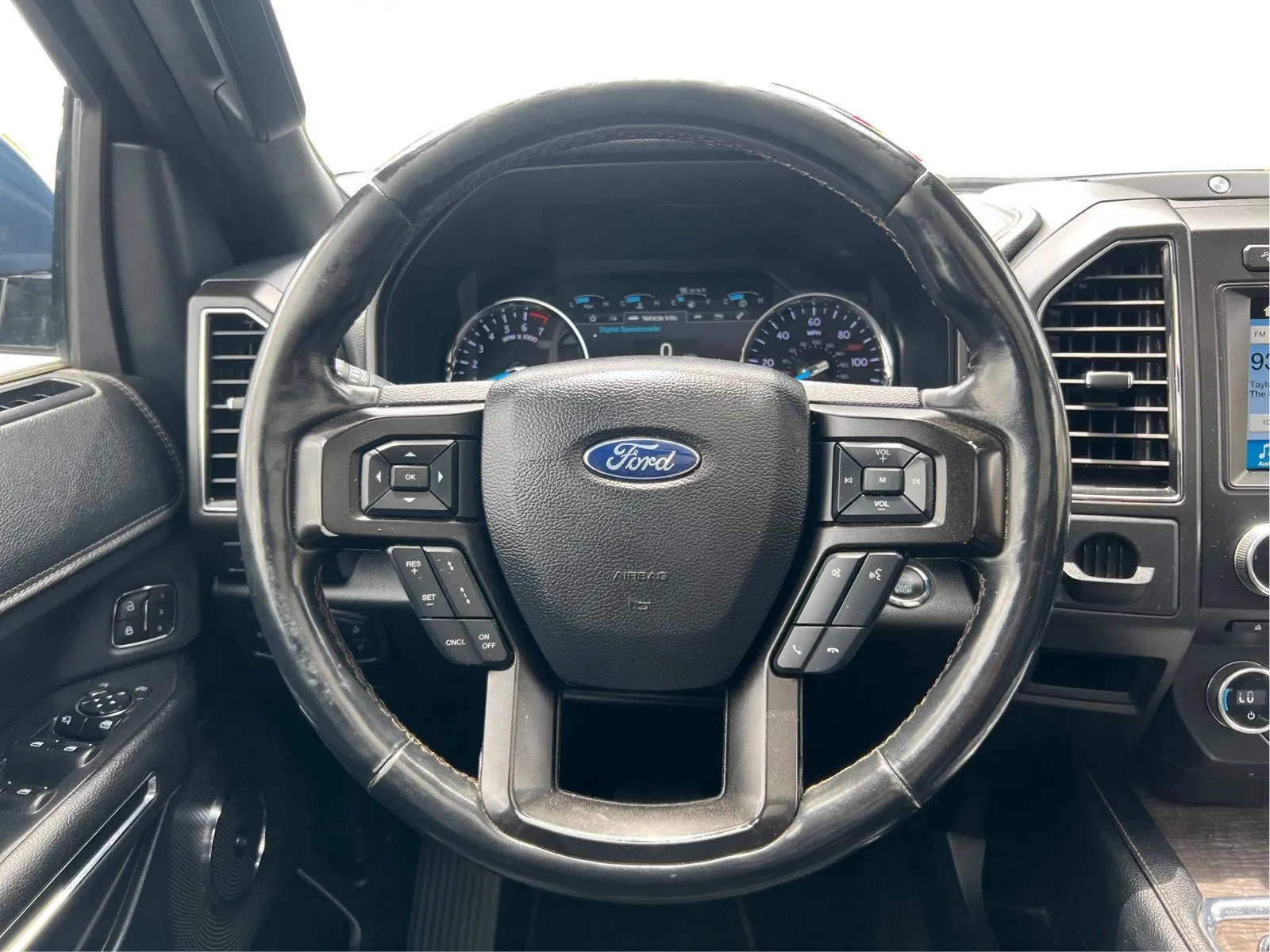 2018 Ford Expedition Limited - Photo 17