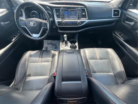 Photos of 2019 Toyota Highlander XLE for sale in Greer, SC at Northside Auto Sales