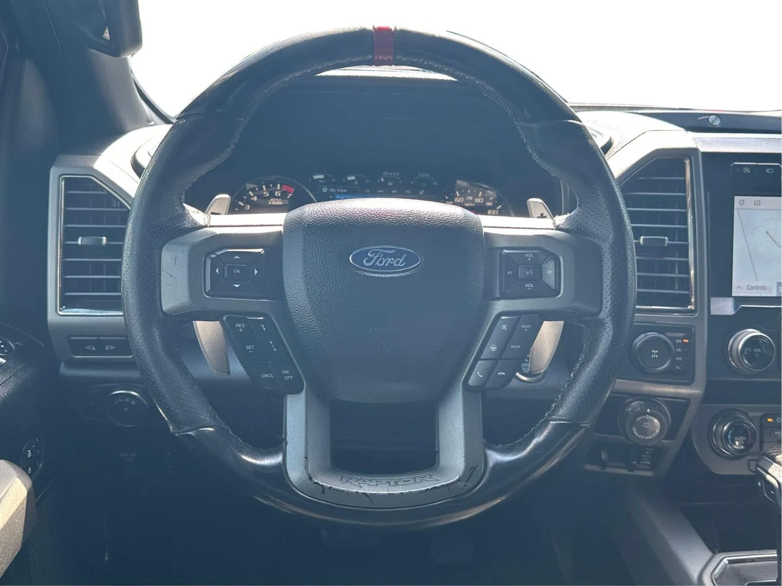 2019 Ford F-150 Raptor - Photo 16