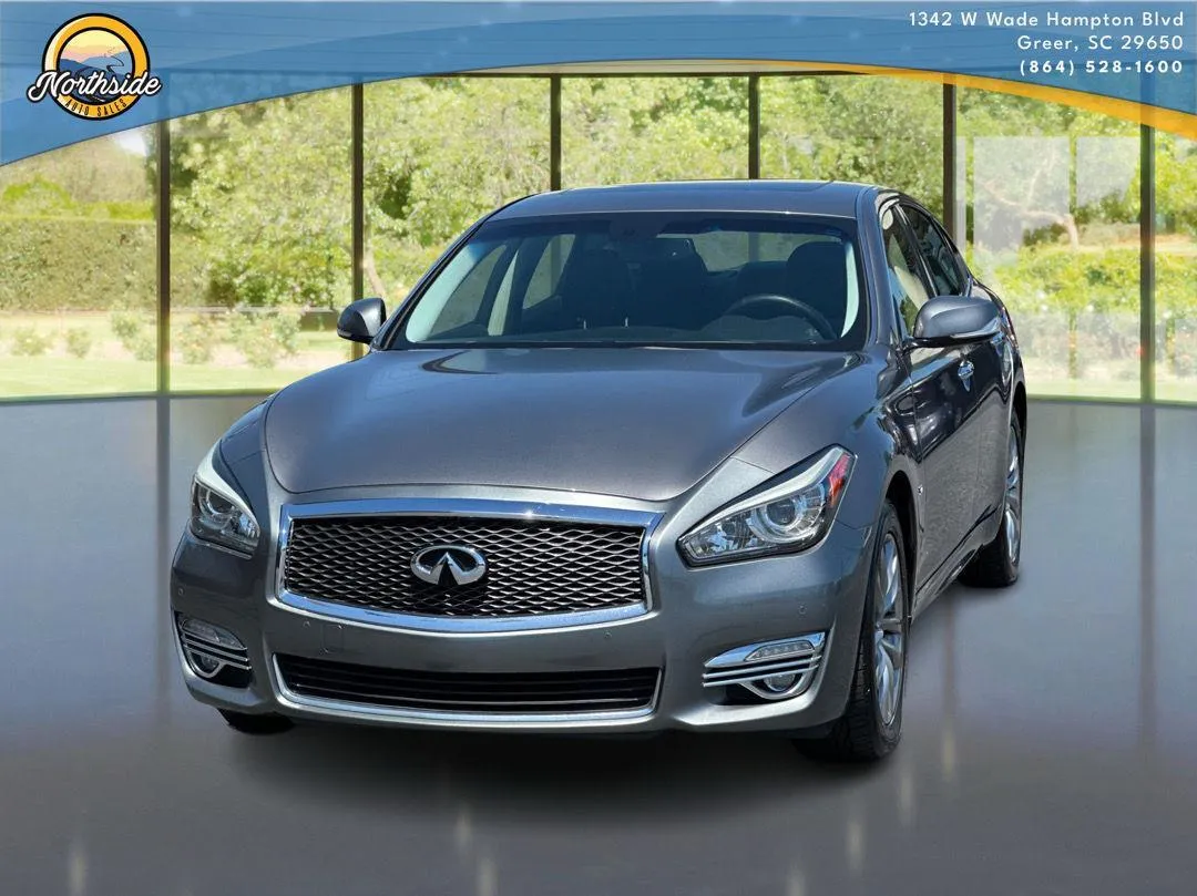 2015 INFINITI Q70 3.7's photo