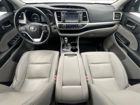 Photos of 2019 Toyota Highlander XLE for sale in Greer, SC at Northside Auto Sales