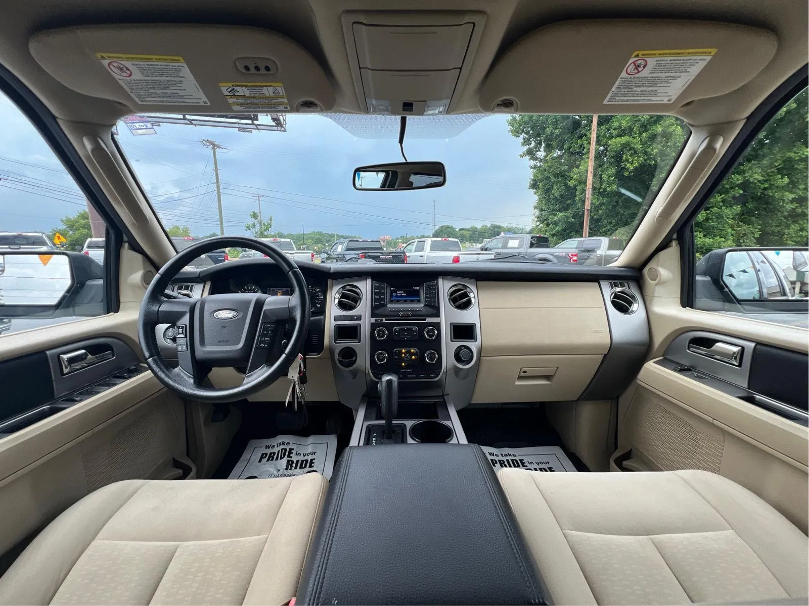 2017 Ford Expedition XLT - Photo 7