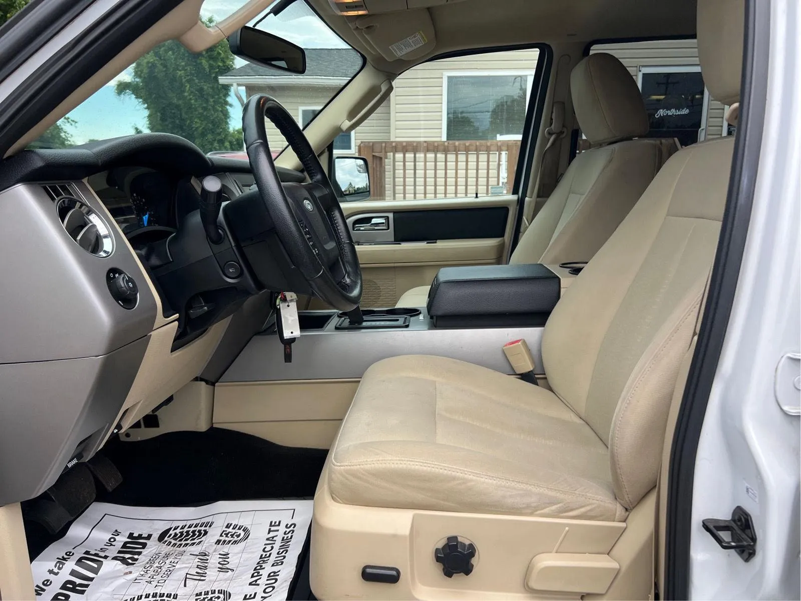 2017 Ford Expedition XLT - Photo 11