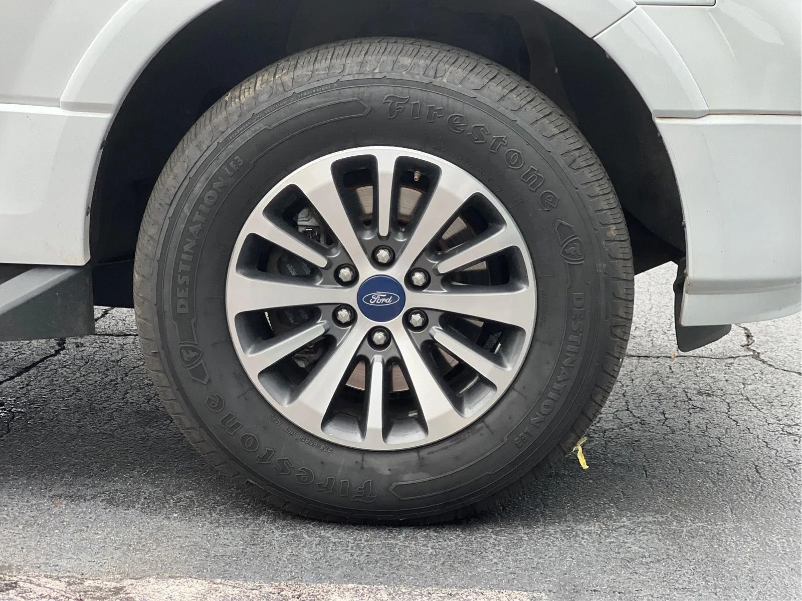 2017 Ford Expedition XLT - Photo 25