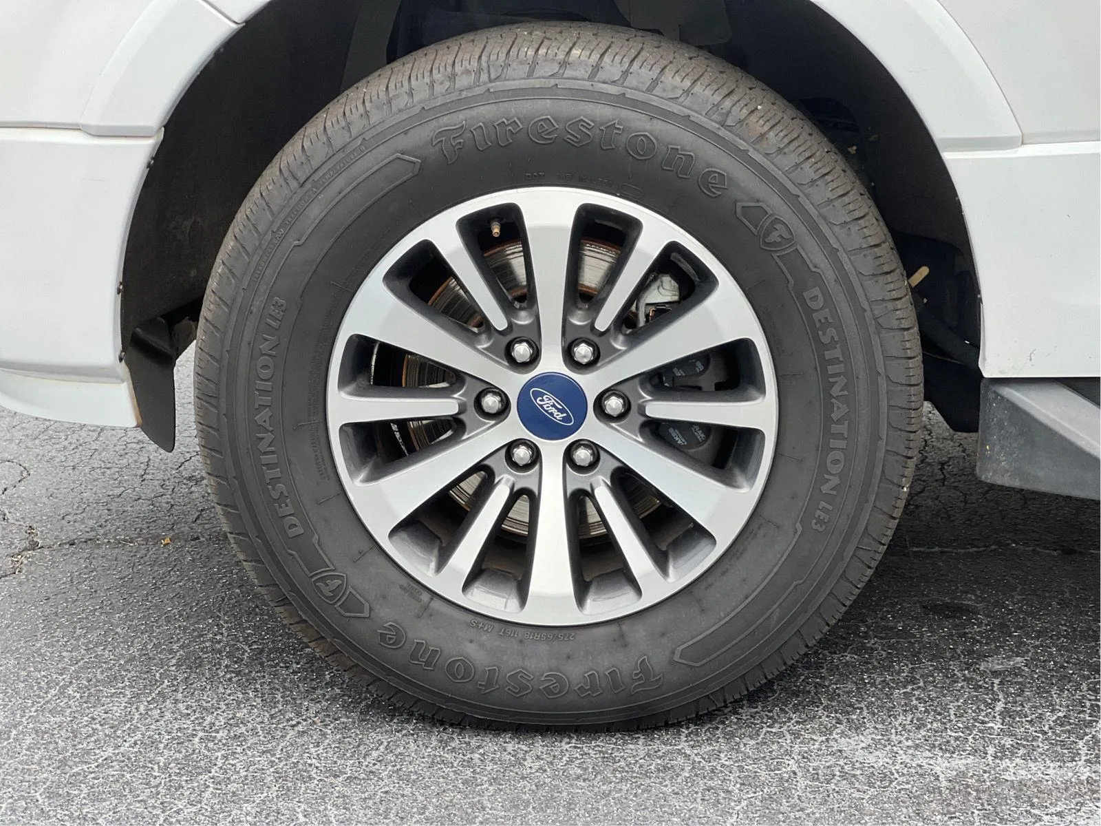 2017 Ford Expedition XLT - Photo 28