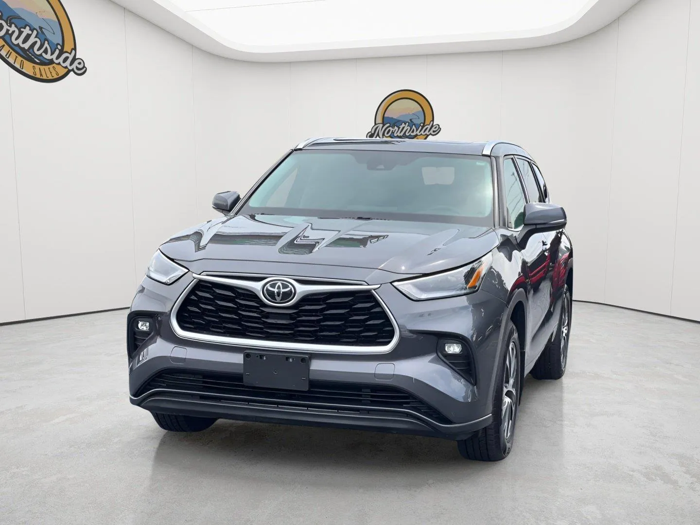 Gray 2021 Toyota Highlander XLE for sale in Greer, SC