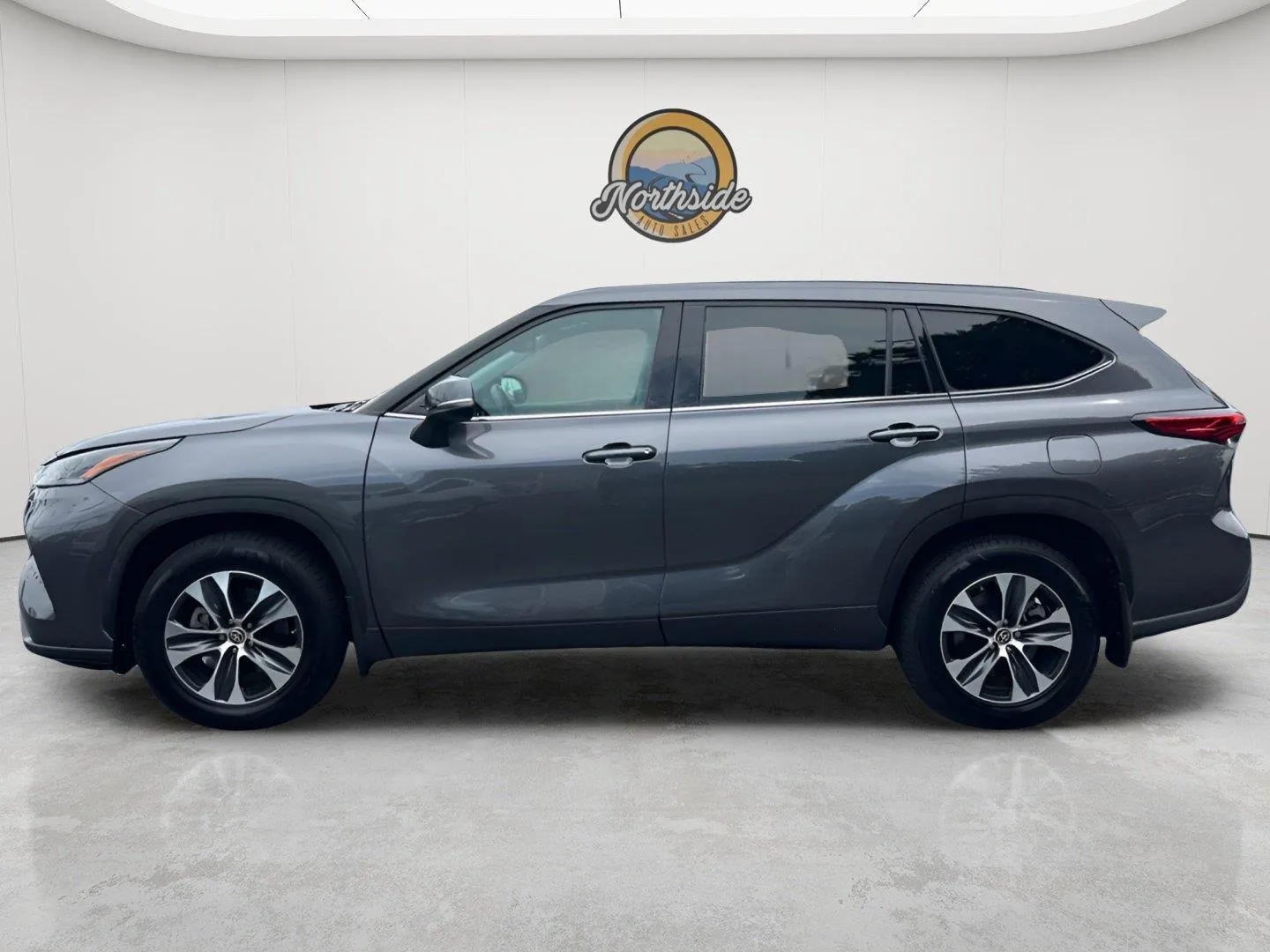 2021 Toyota Highlander XLE - Photo 22