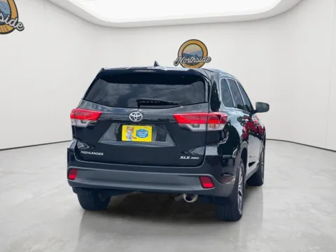 More photos of 2019 Toyota Highlander XLE at Northside Auto Sales, SC