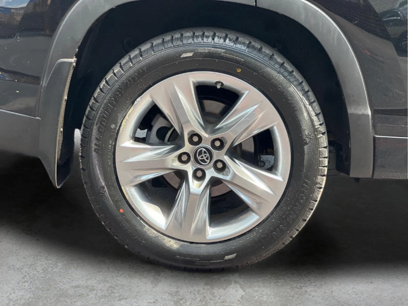 2019 Toyota Highlander Limited - Photo 28