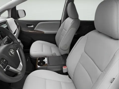 More photos of 2017 Toyota Sienna Limited at Northside Auto Sales, SC