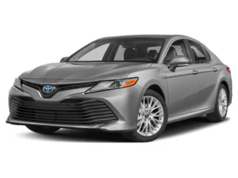 Silver 2018 Toyota Camry Hybrid XLE for sale in Greer, SC