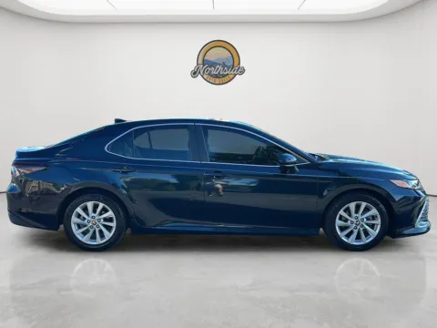 More photos of 2021 Toyota Camry LE at Northside Auto Sales, SC