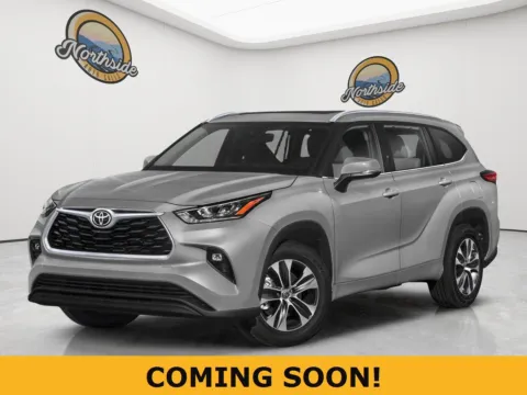 Silver 2020 Toyota Highlander XLE for sale in Greer, SC