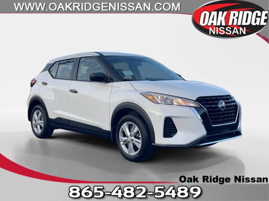 2025 Nissan KICKS PLAY Base's photo