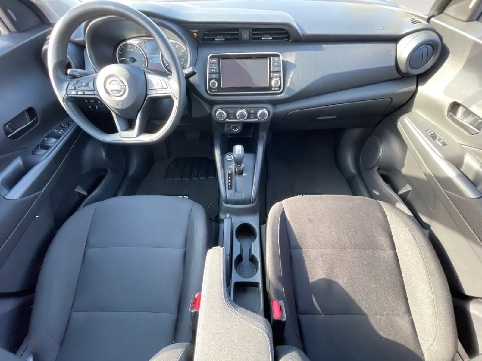 2025 Nissan KICKS PLAY Base - Photo 10