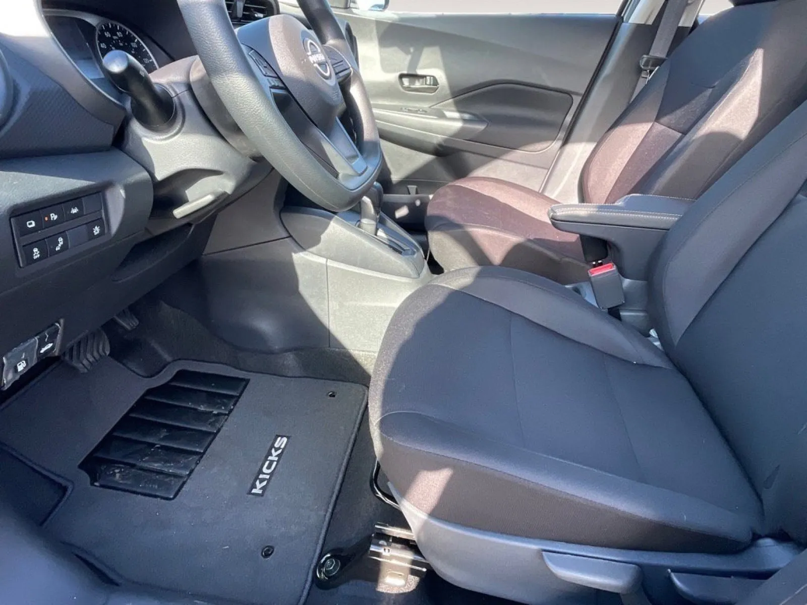 2025 Nissan KICKS PLAY Base - Photo 20