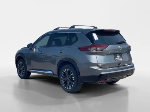 More photos of 2026 NISSAN ROGUE Platinum at Oak Ridge Nissan, TN