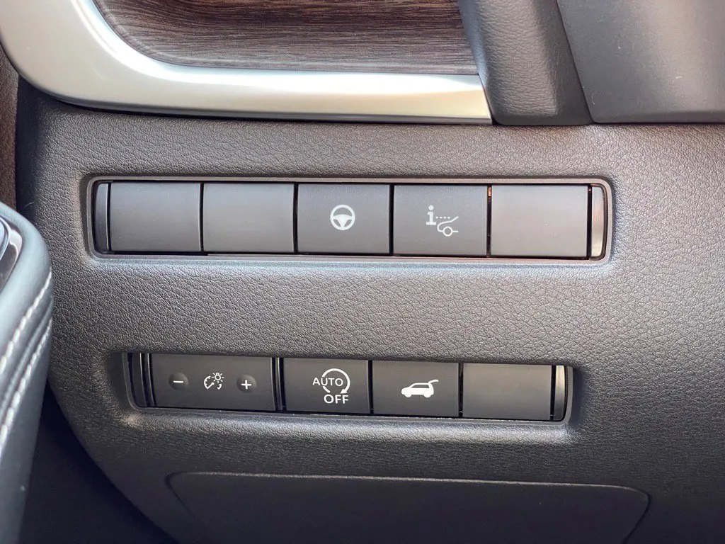 2026 Nissan Rogue Platinum - Photo 18