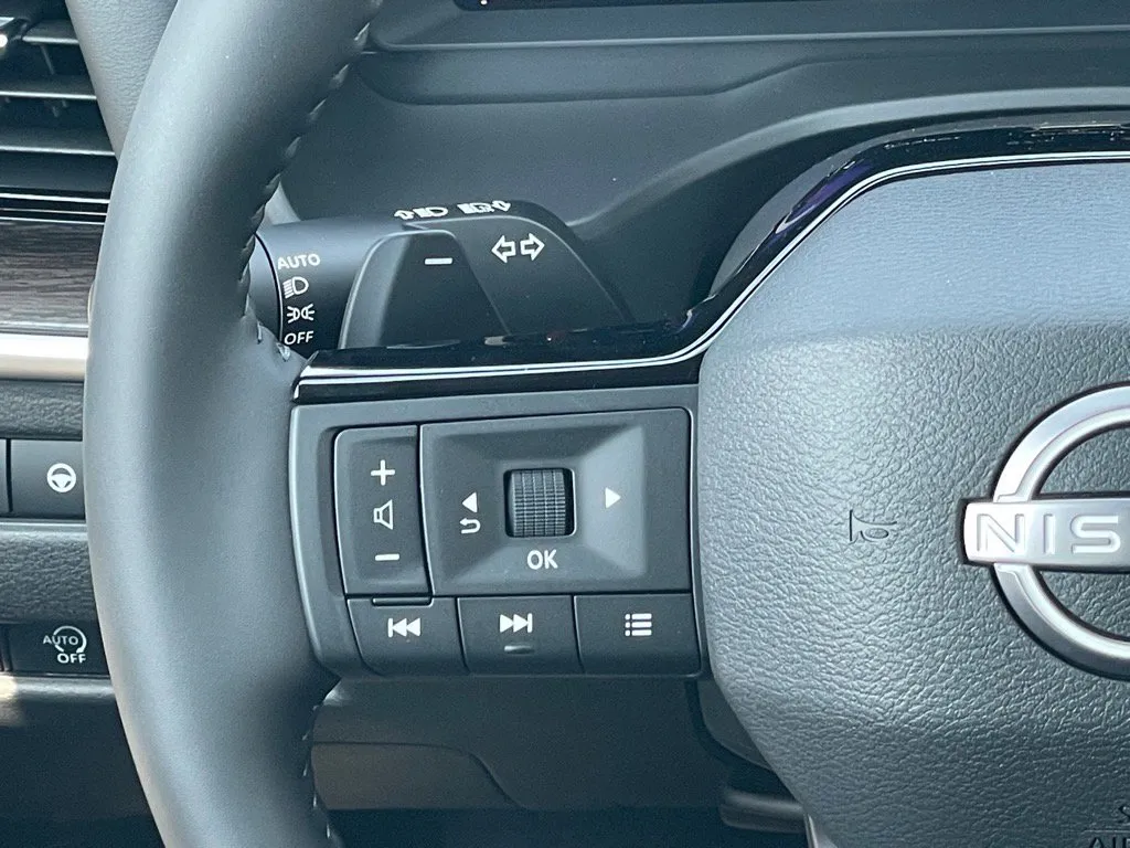 2026 Nissan Rogue Platinum - Photo 13