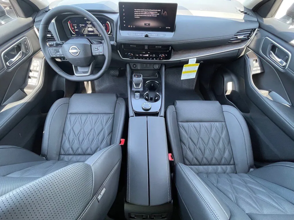 2026 Nissan Rogue Platinum - Photo 10