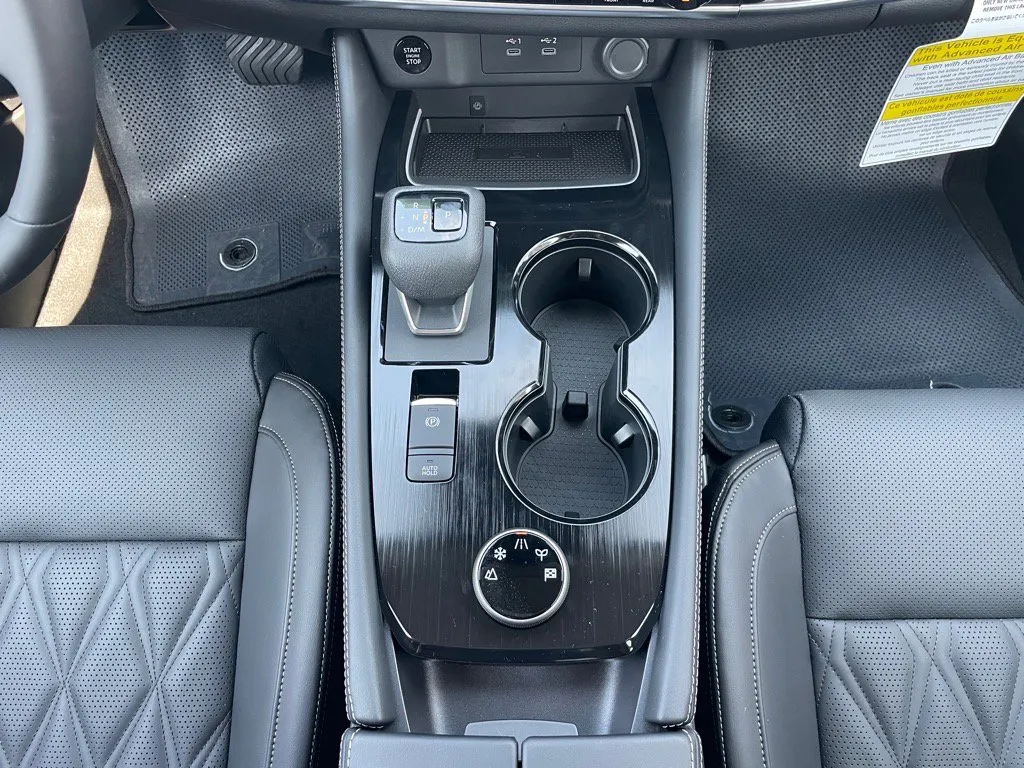 2026 Nissan Rogue Platinum - Photo 17