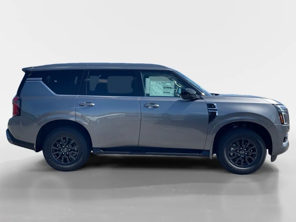 2026 Nissan Armada SV - Photo 8