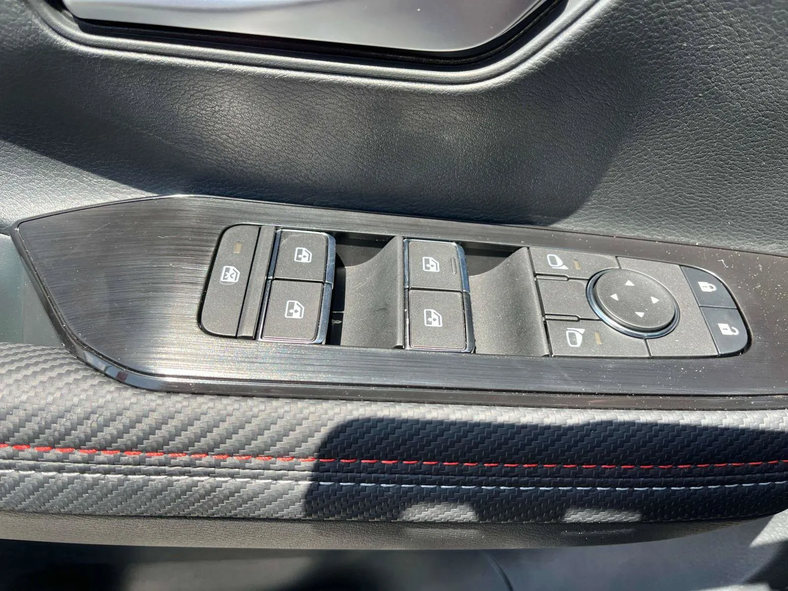 2026 Nissan KICKS SR AWD - Photo 23