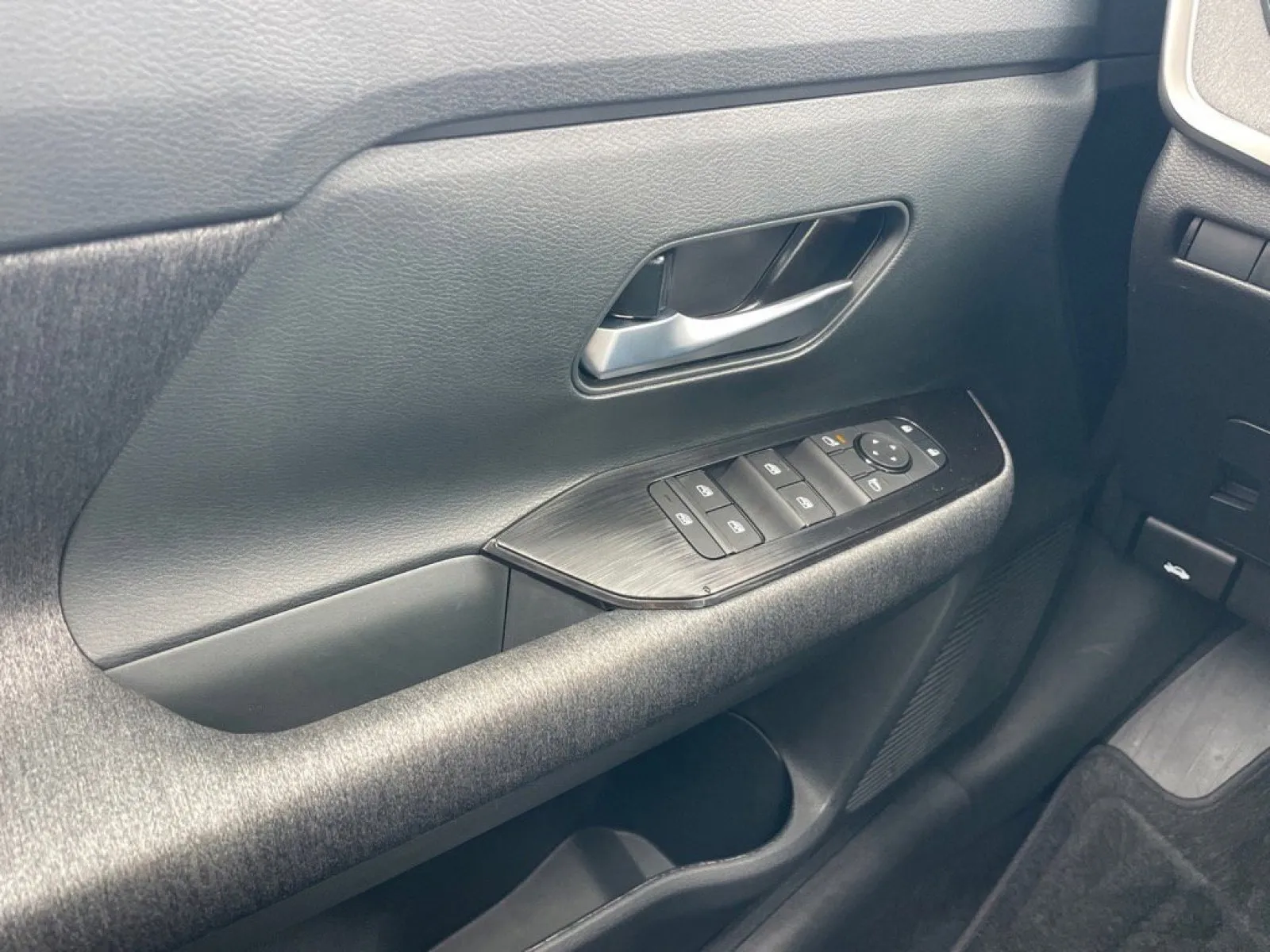 2026 Nissan KICKS SV - Photo 19