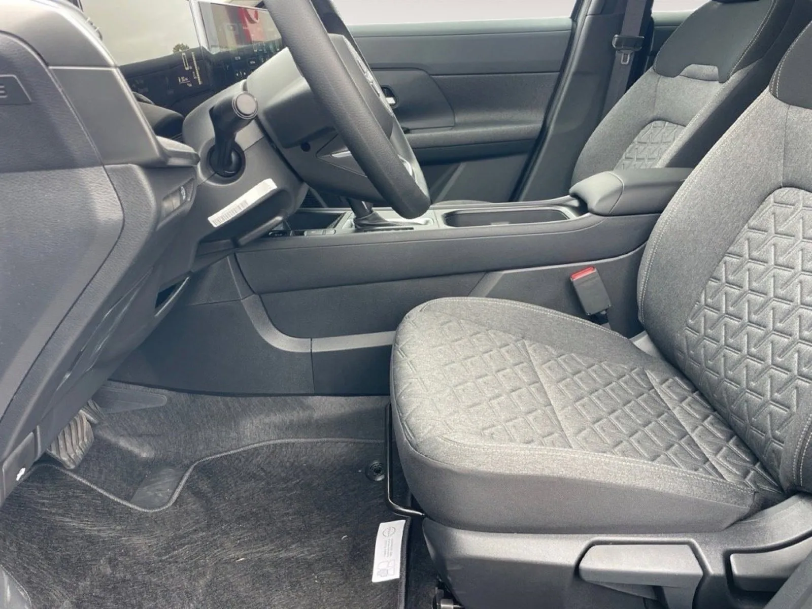 2026 Nissan KICKS SV - Photo 21
